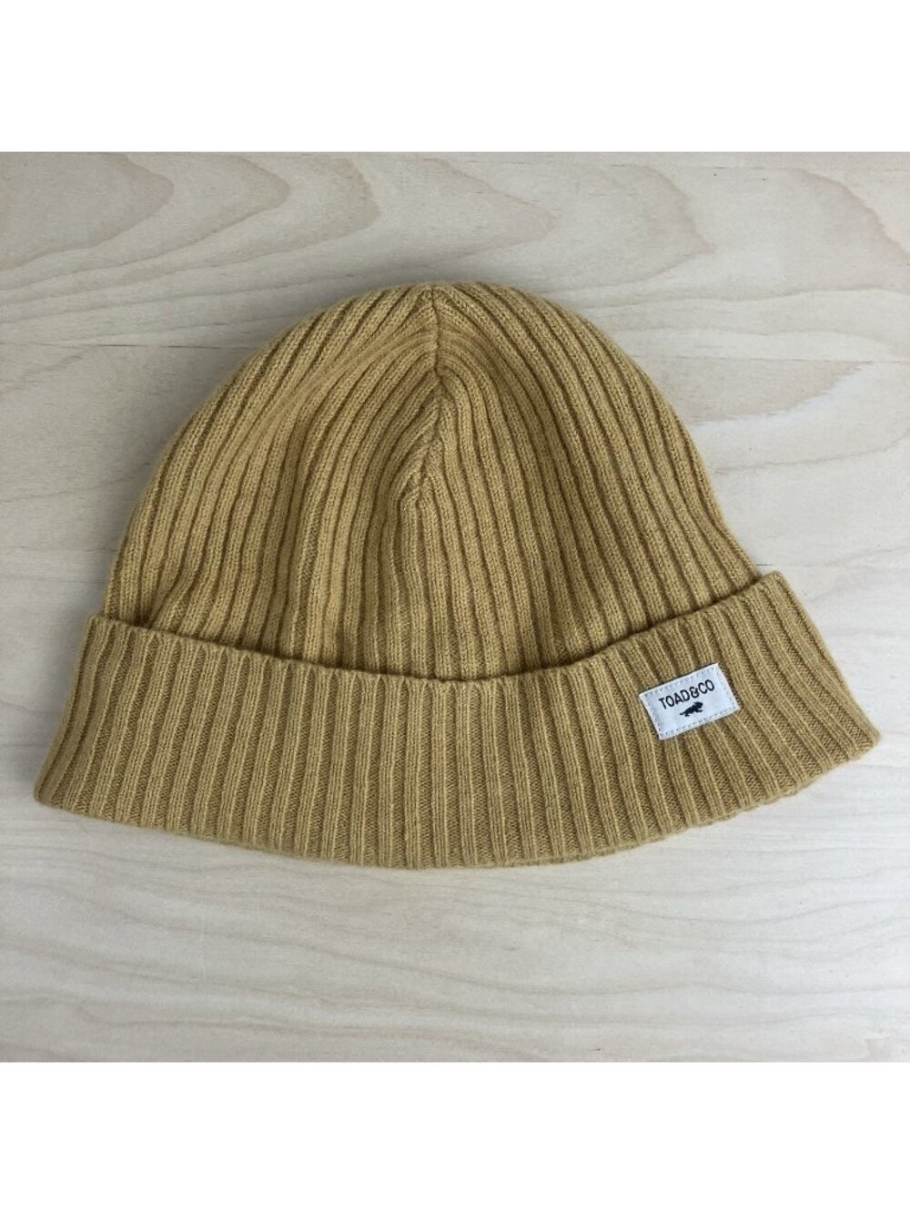 Toad & Co Cazadero Beanie Winter Hat Ribbed Wheat Brown Logo Wool Blend